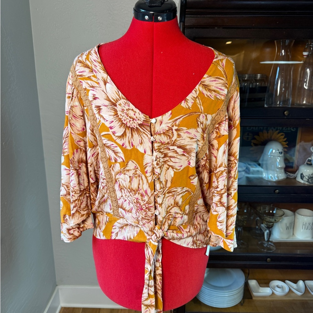 Land of the Free Mustard Boho Floral Tie Front Blouse Size L